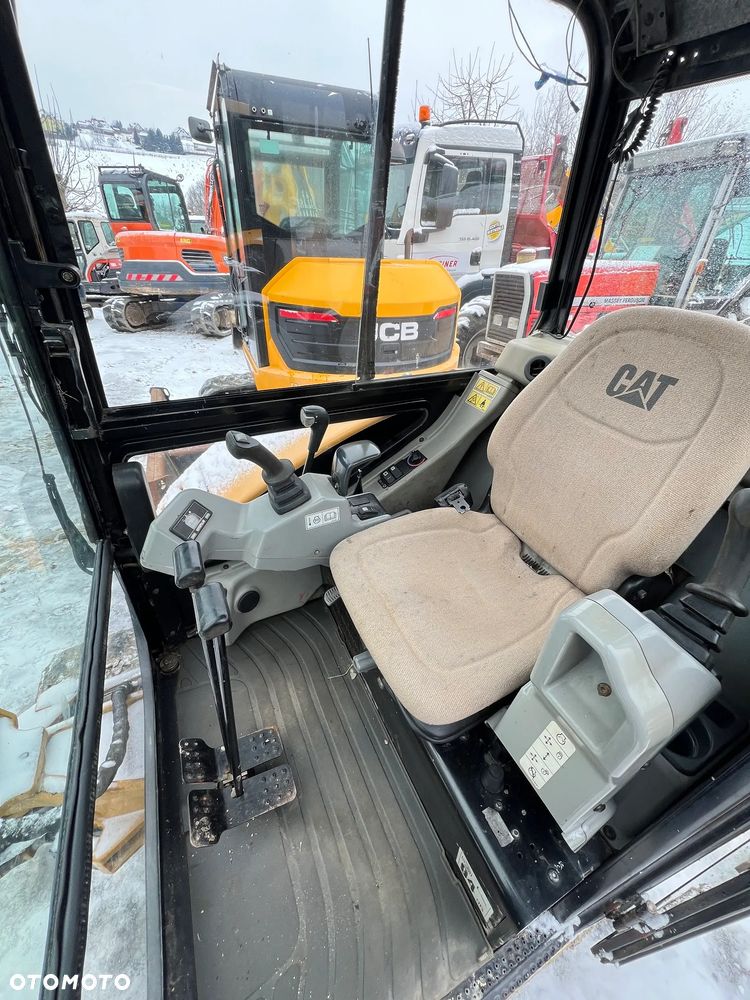 Caterpillar 302.5C * Minikoparka CAT 302.5 * 3 Tony * Długie Ramie * Stan Bardzo Dobry * - 16