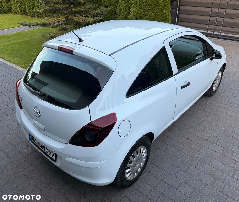 Opel Corsa 1.2 16V - 12