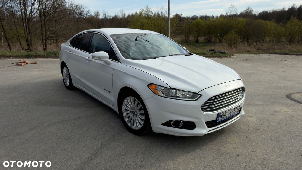 Ford Fusion - 14