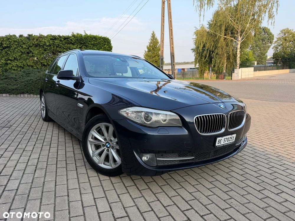 BMW Seria 5 525d Sport-Aut Luxury Line - 5
