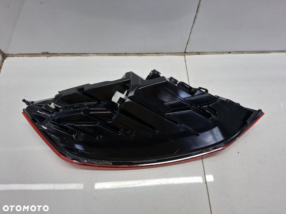 LAMPA PRAWA TYLNA TYŁ AUDI TT 8S IDEALNA 8s0945096b - 7