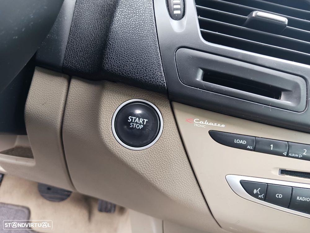 Renault Laguna 2.0 dCi Dynamique S - 28