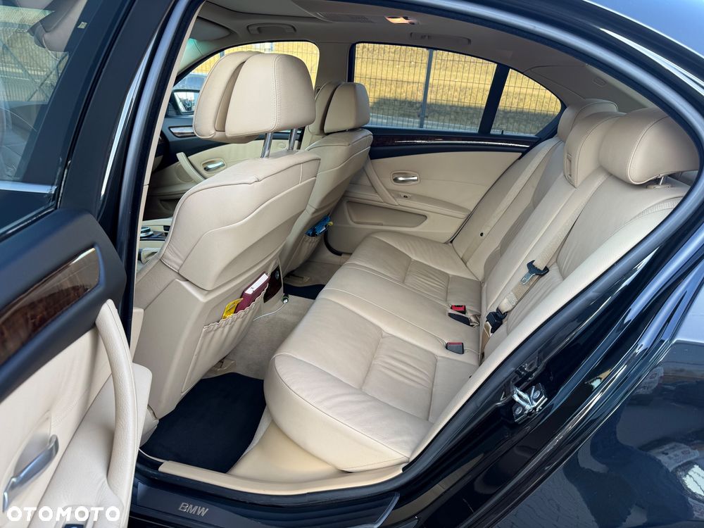 BMW Seria 5 530d xDrive Edition Exclusive - 26