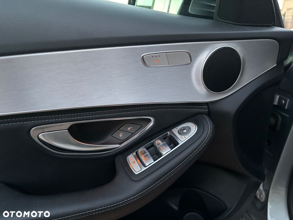 Mercedes-Benz Klasa C 180 7G-TRONIC Exclusive - 15
