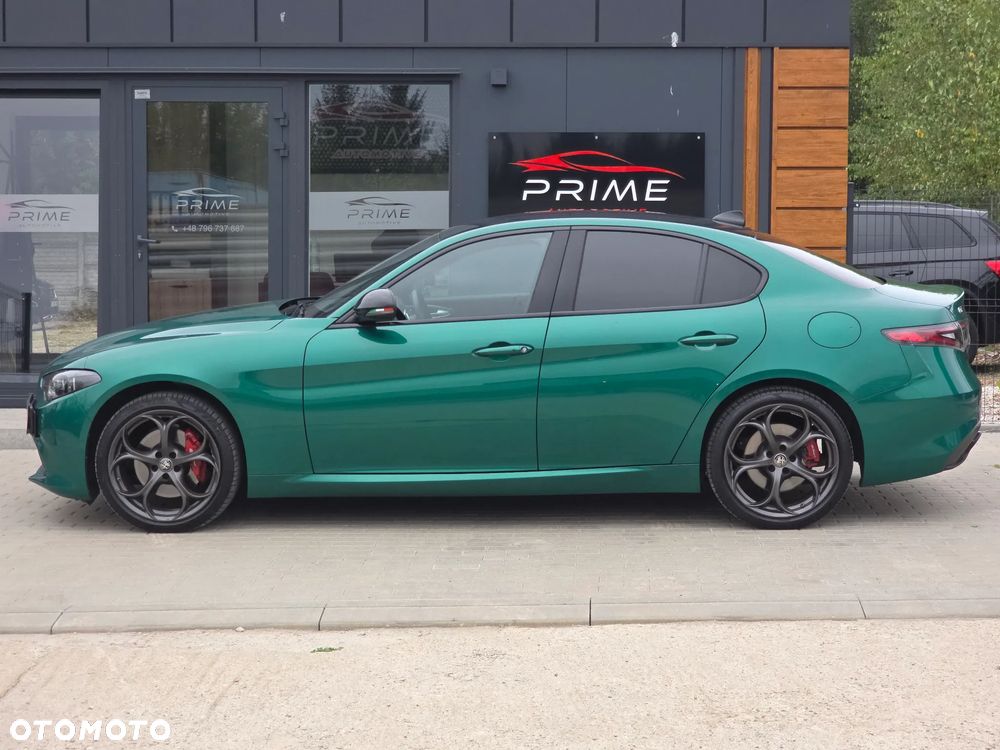 Alfa Romeo Giulia 2.0 Turbo Tributo Italiano Q4 - 12