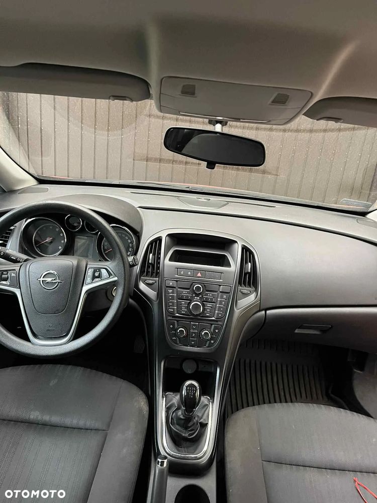 Opel Astra - 8