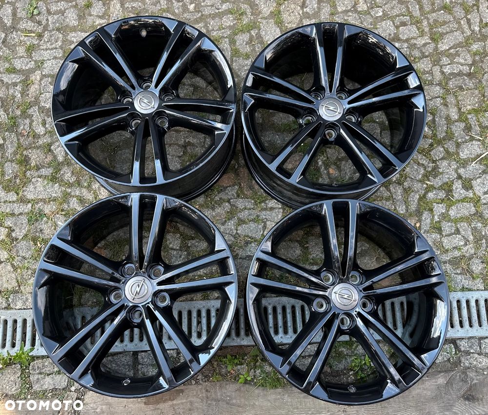 Felgi 18 Opel Insignia A 5x120 8J ET 42 4szt. OE - 5