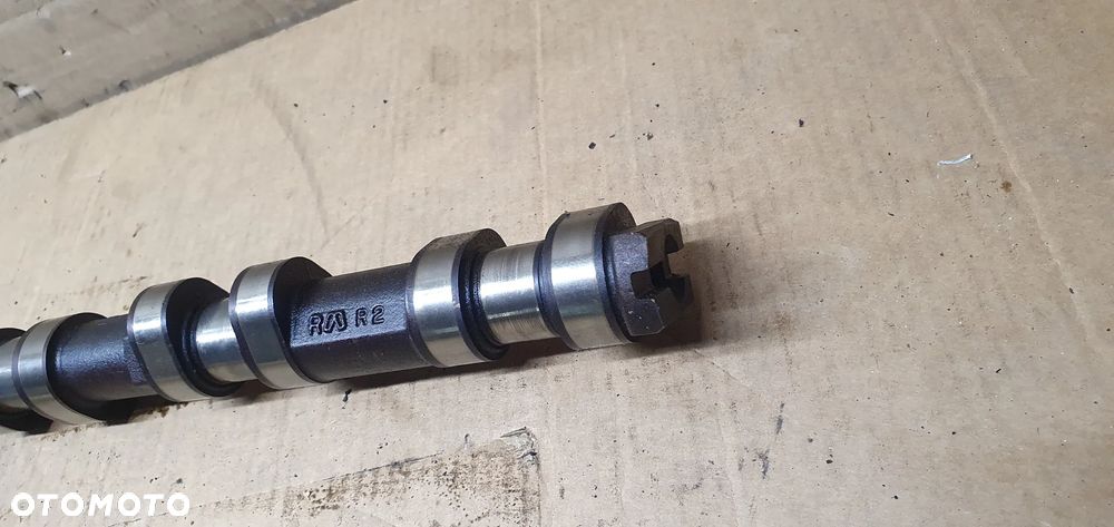 Wałek rozrządu ssący BMW 3 E46 N42 N46 - 2