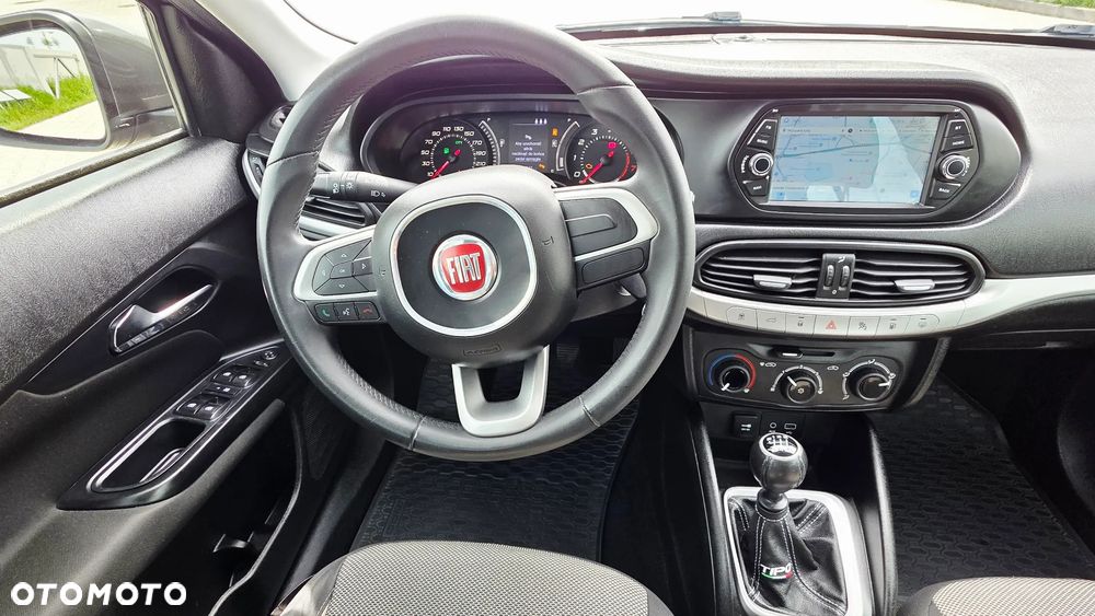 Fiat Tipo 1.4 T-Jet 16v Lounge - 11