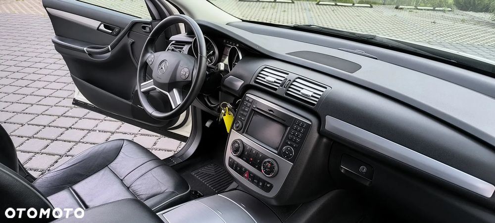 Mercedes-Benz Klasa R 350 CDI L 4-Matic - 37