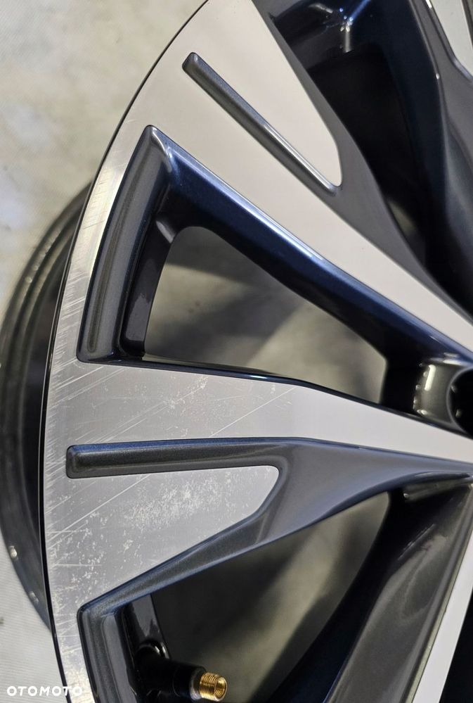 FELGA FORD KUGA LJ6CL2A 8x20 ET55 - 3