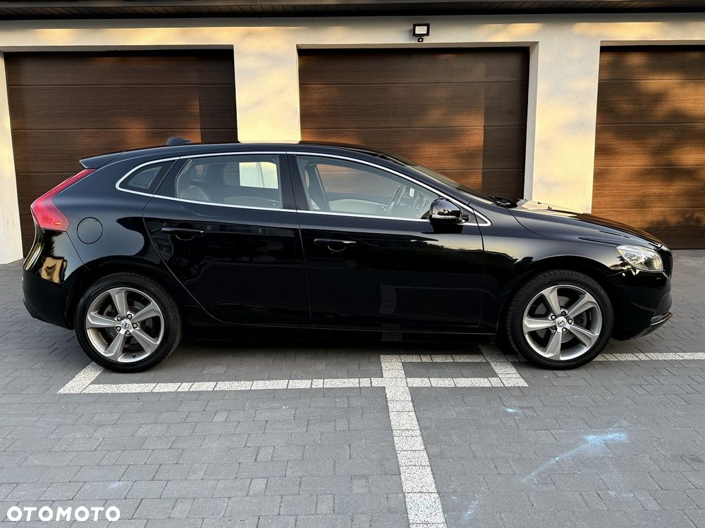 Volvo V40 T3 - 9