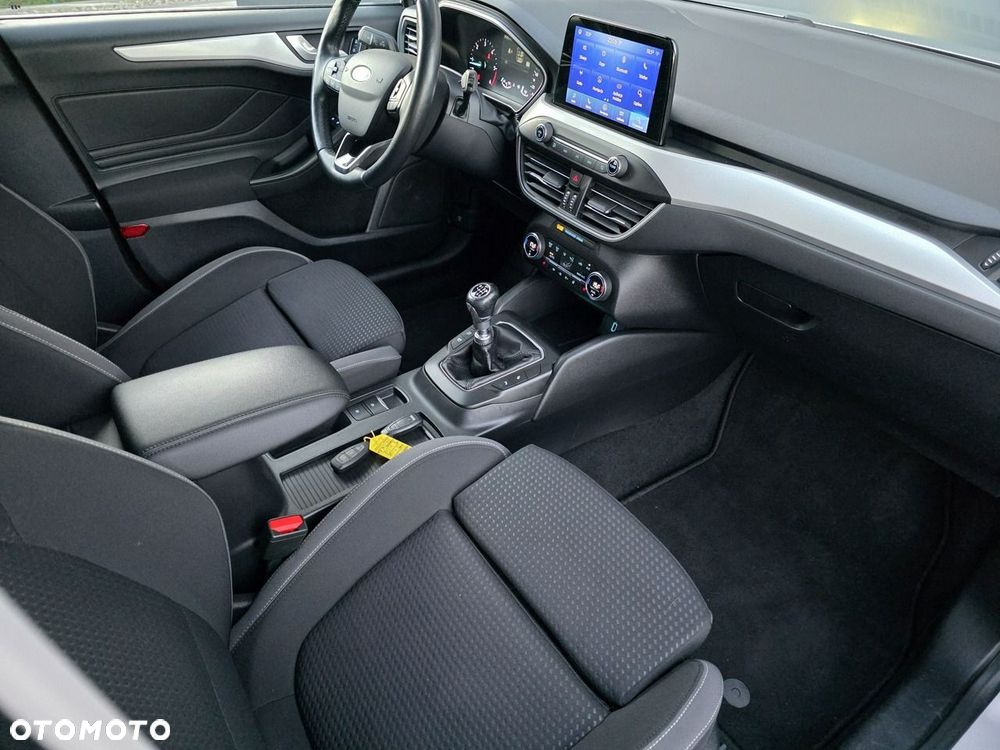 Ford Focus - 16