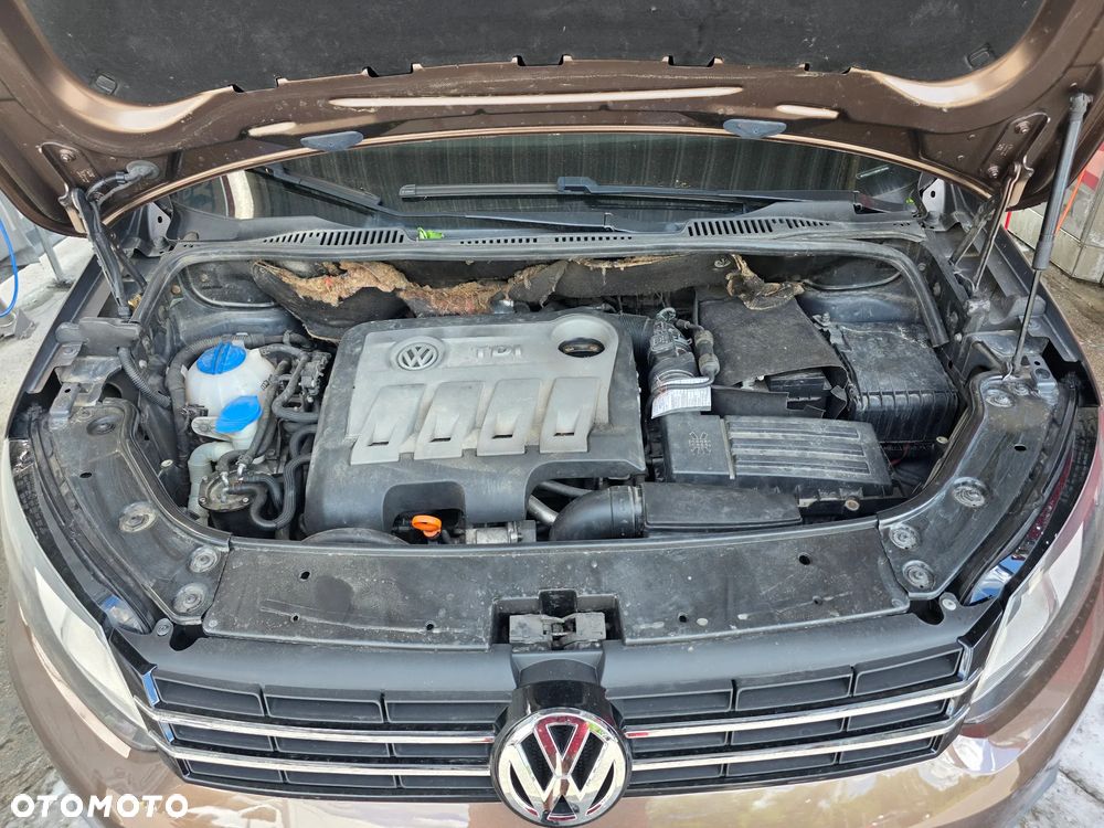 Volkswagen Touran 1.6 TDI DPF Comfortline - 14