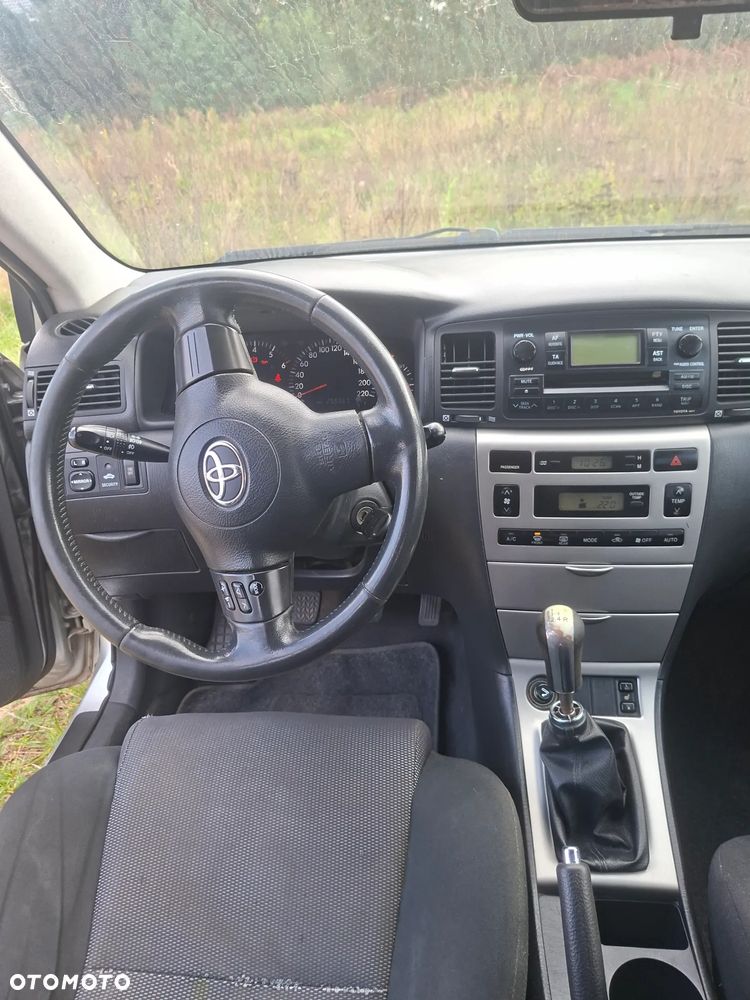 Toyota Corolla - 7