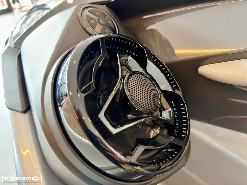 Sea-Doo RXT-X 325 RS - 8