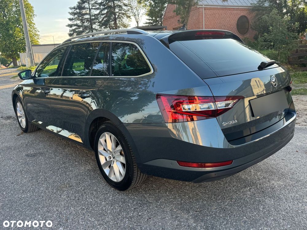 Skoda Superb 1.6 TDI DSG Ambition - 7