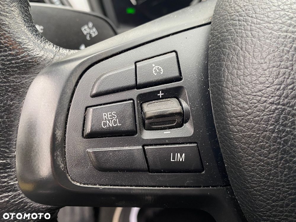 BMW X1 xDrive25e Business Edition - 18