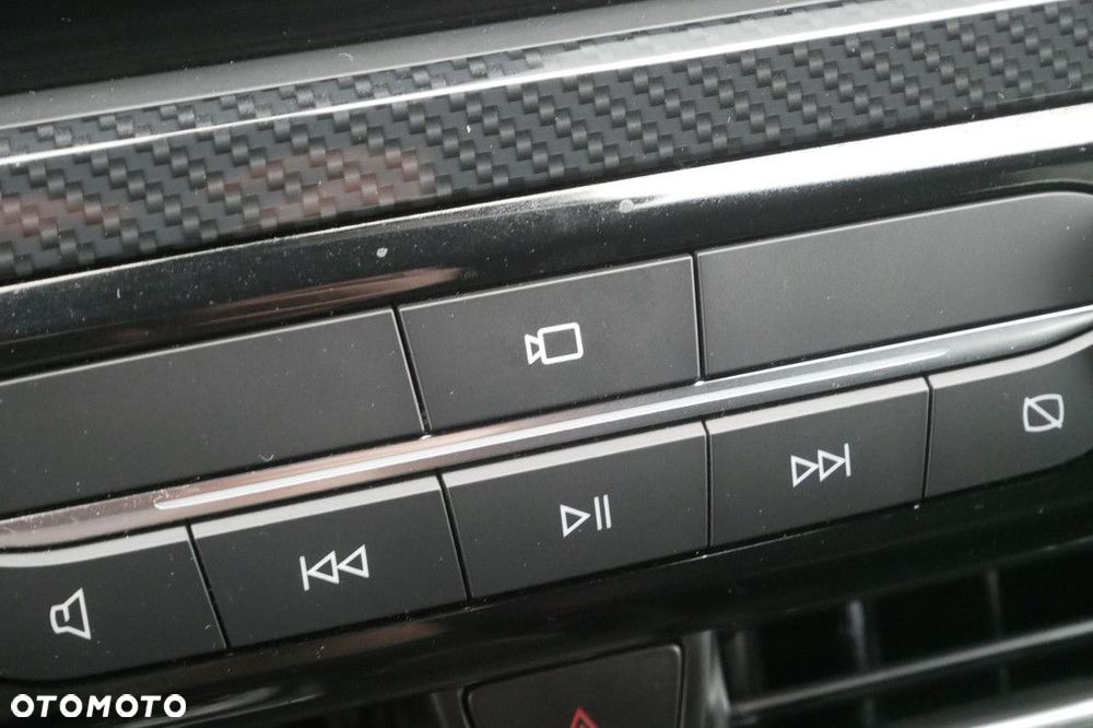 Ford Kuga - 22