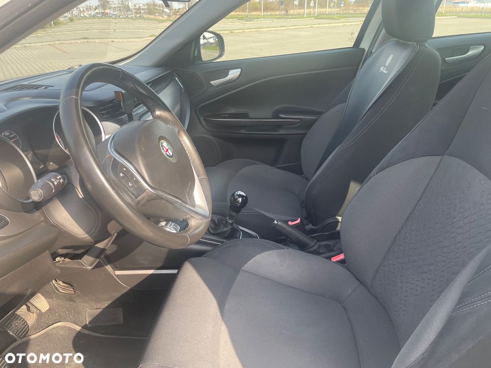 Alfa Romeo Giulietta 1.4 TB Distinctive - 6