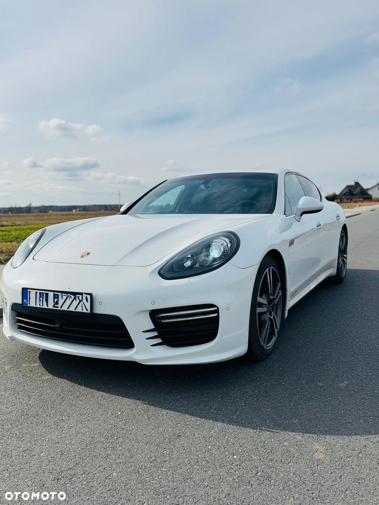 Porsche Panamera - 20