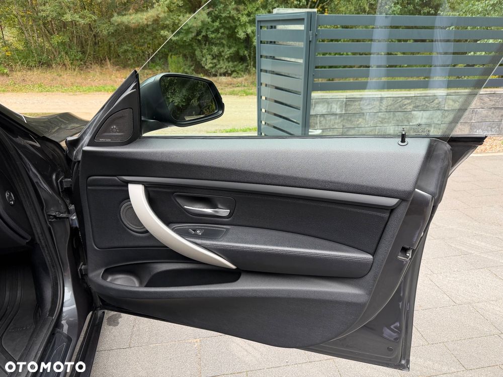 BMW Seria 3 320d xDrive M Sport - 20