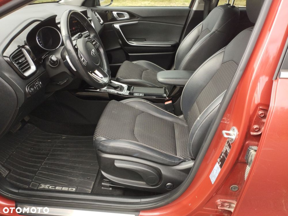 Kia XCeed 1.6 T-GDI L Business Line DCT - 20