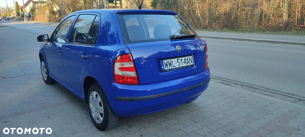 Skoda Fabia 1.2 HTP Active - 10