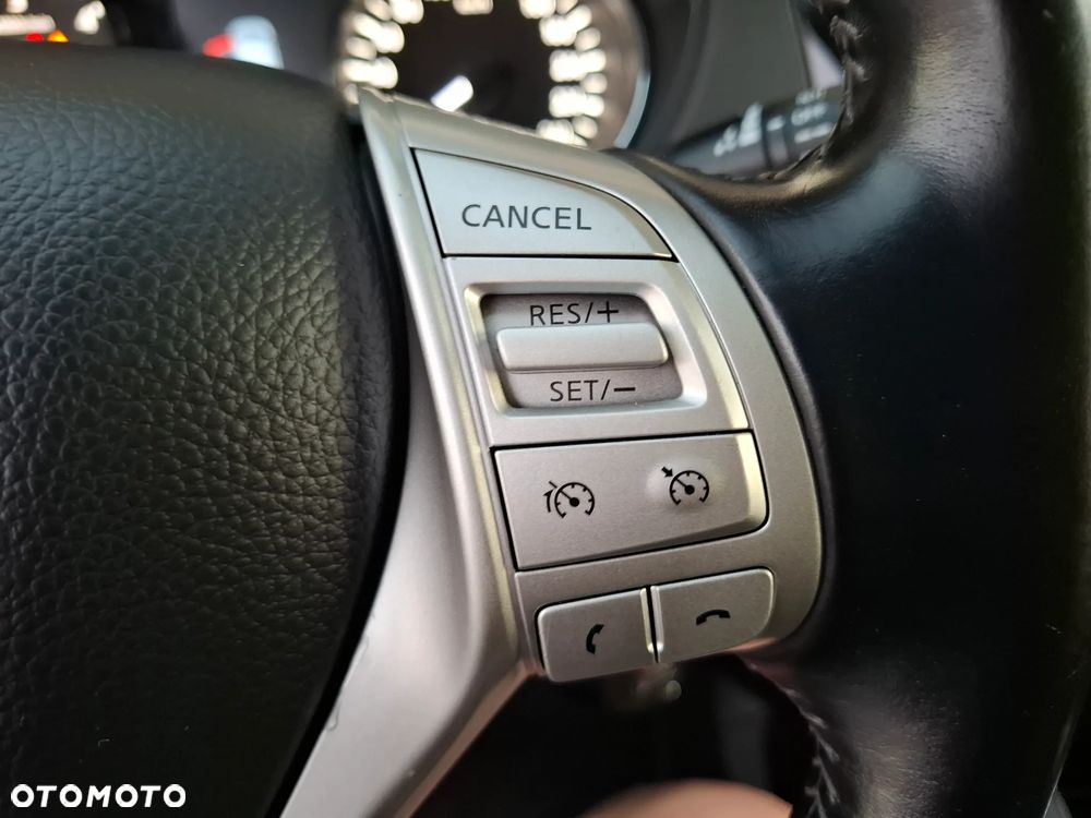 Nissan Qashqai 1.6 DCi ALL-MODE 4x4i N-Connecta - 14
