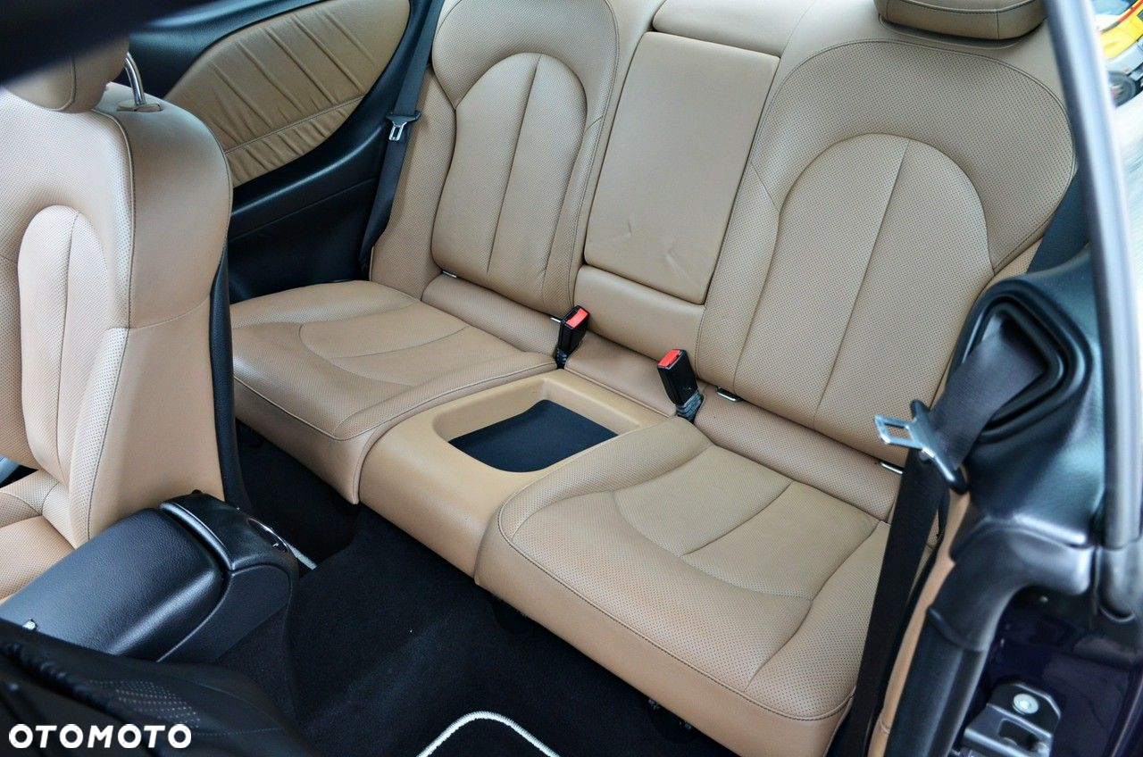Mercedes-Benz CLK - 20