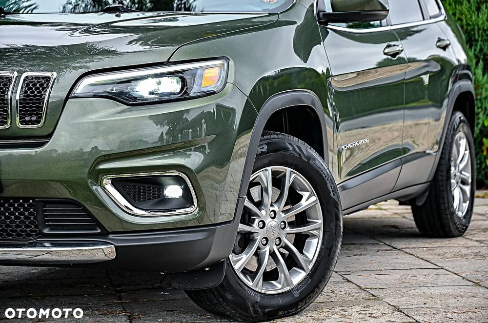 Jeep Cherokee - 10
