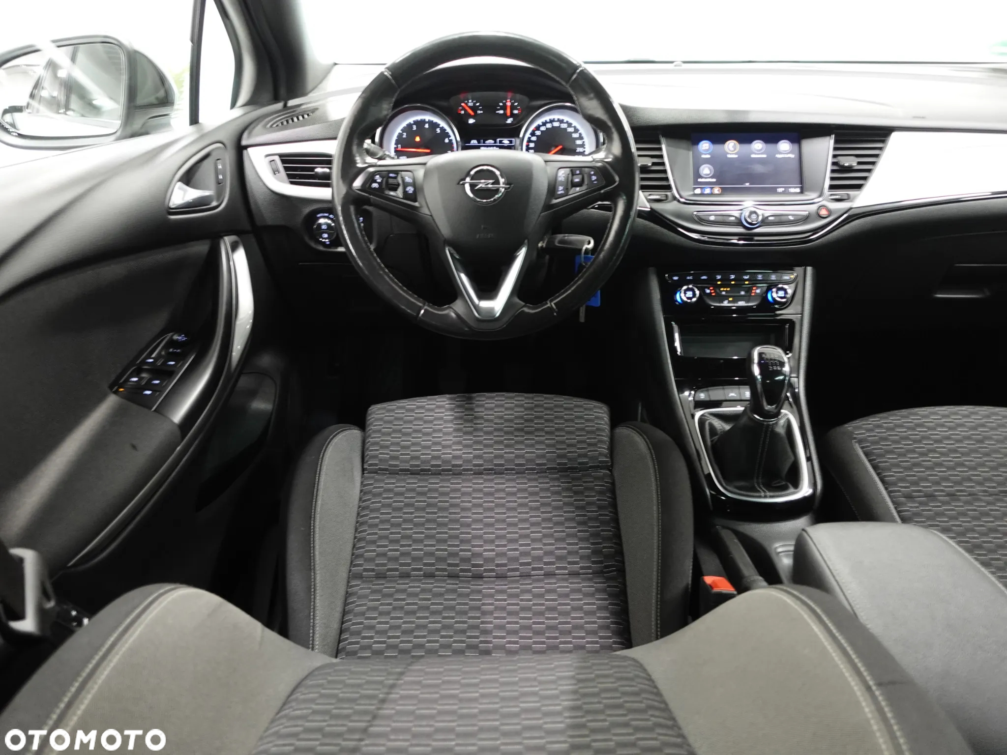 Opel Astra 1.2 Turbo Start/Stop Sports Tourer Edition - 30