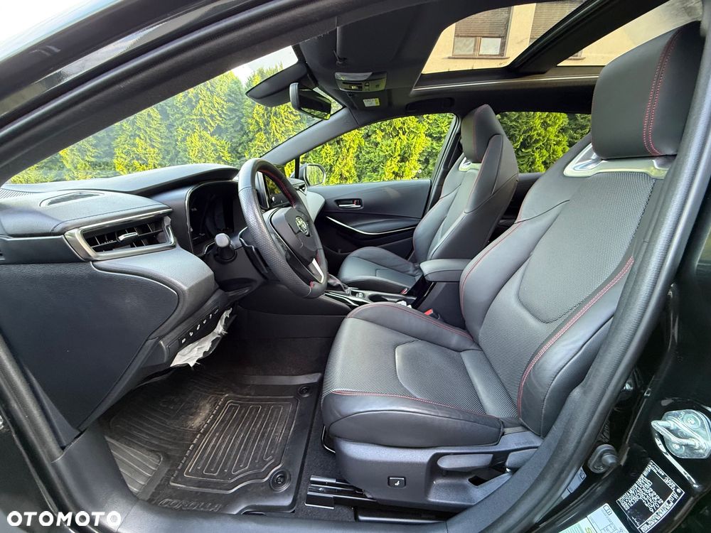 Toyota Corolla 2.0 Hybrid GR Sport - 11