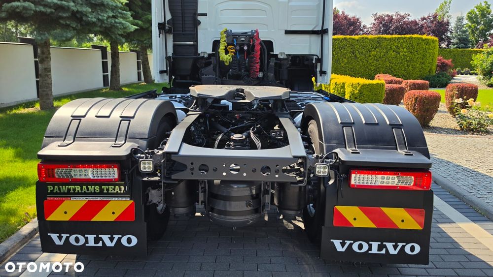 Volvo ///FH///500///2023///JEDYNE  311 TYŚ KM///1 TURBINA///KLIMATYZACJA POSTOJOWA///ZABUDOWY MIĘDZYOSIOWE/// VIRTUAL COCPIT///TABLET///KAMERA///STAN  BARDZO DOBRY - 16