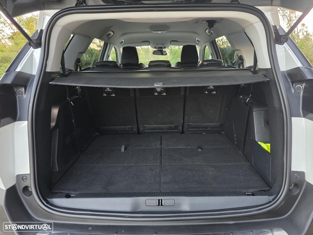 Peugeot 5008 1.2 PureTech Allure EAT6 - 18