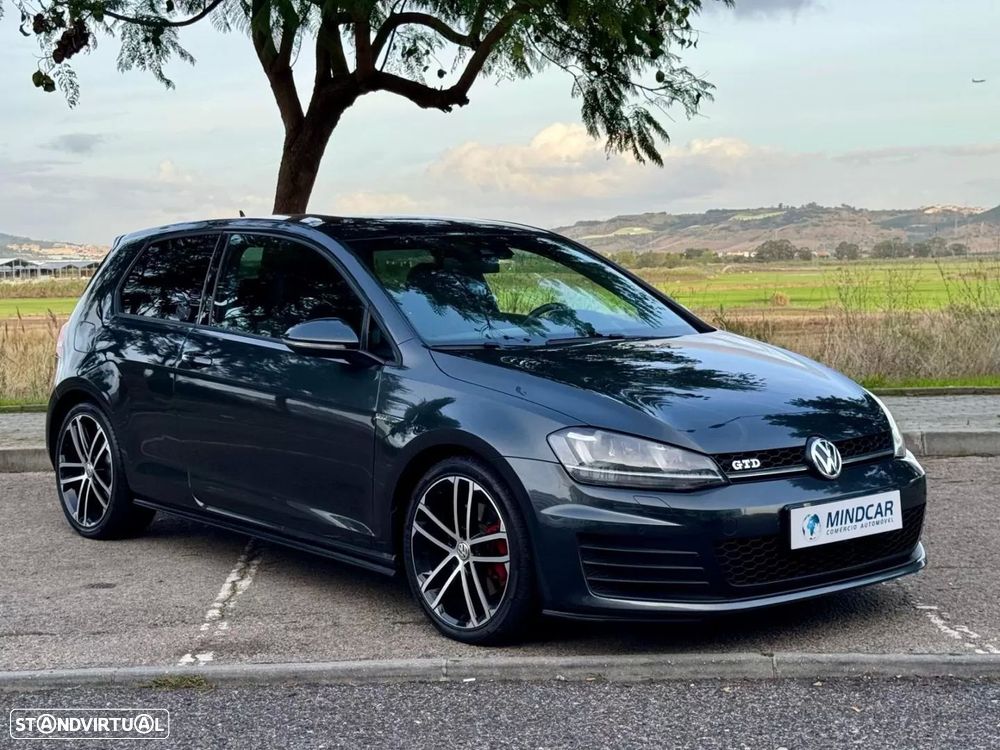 VW Golf 2.0 TDI GTD DSG - 5