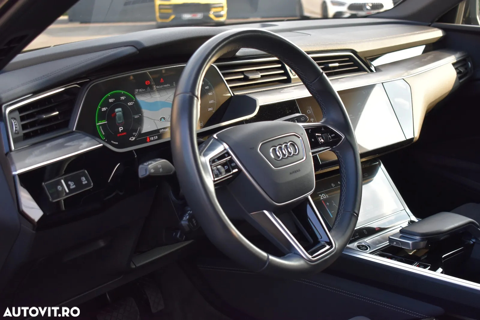 Audi Q8 - 31