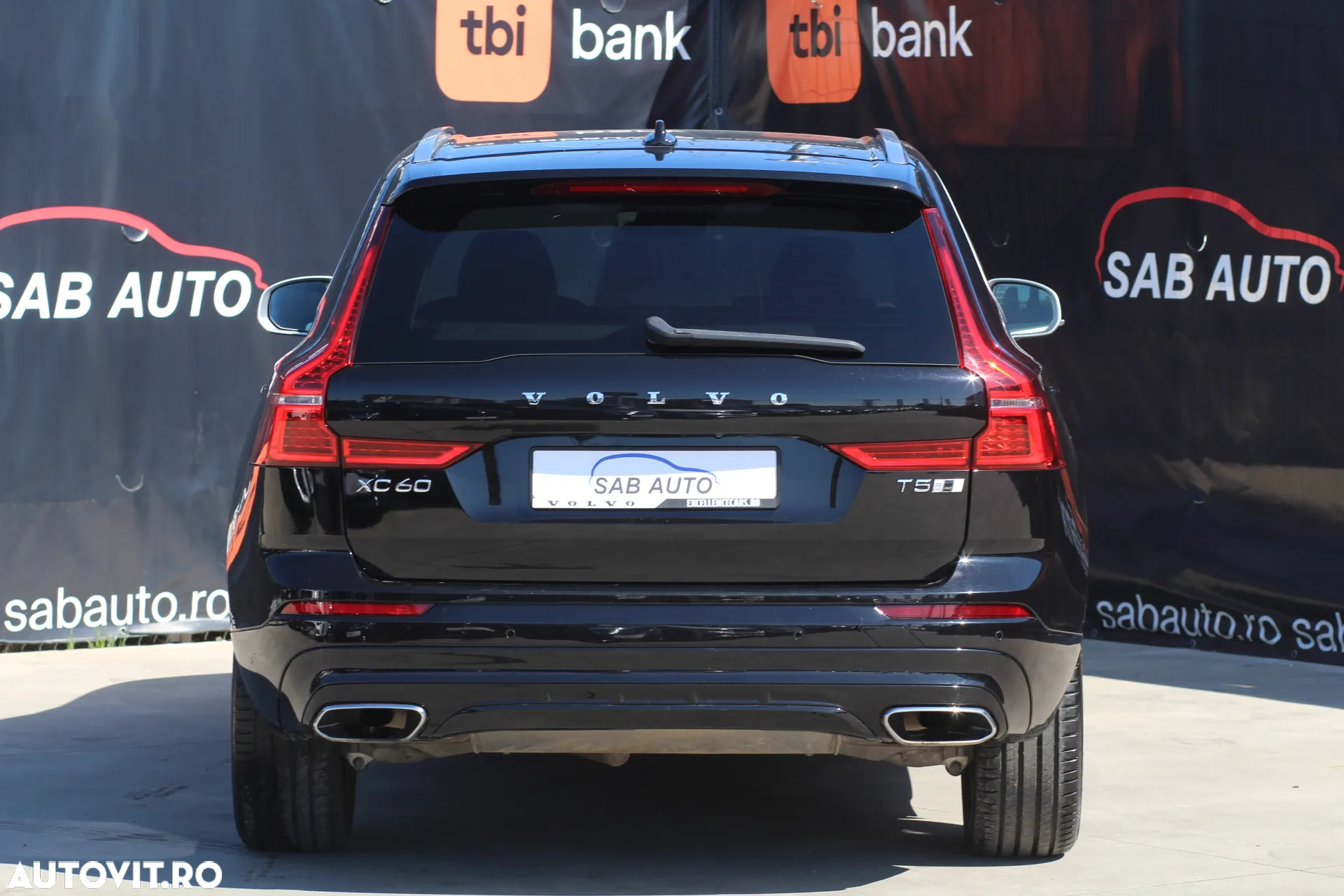 Volvo XC 60 B5 B AWD Geartronic RDesign - 24