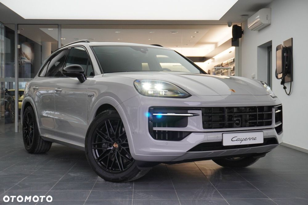 Porsche Cayenne E-Hybrid PHEV - 2