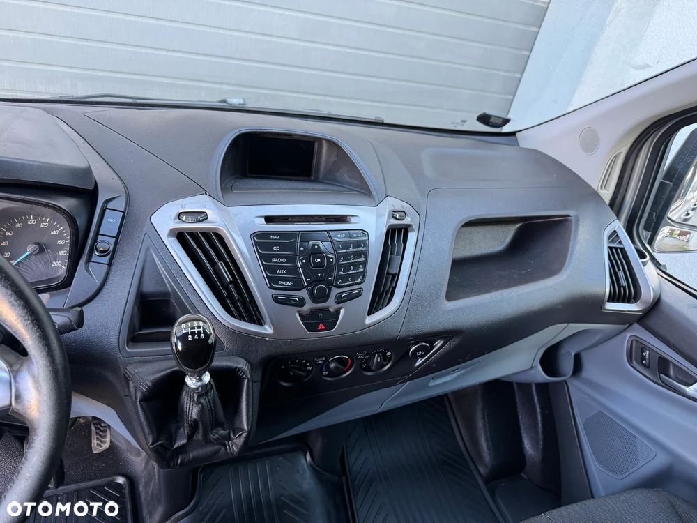 Ford Transit Custom - 13