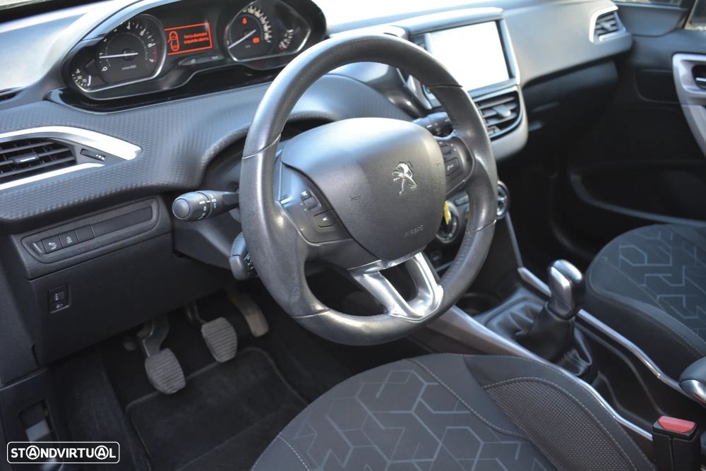 Peugeot 2008 1.2 PureTech Style - 14