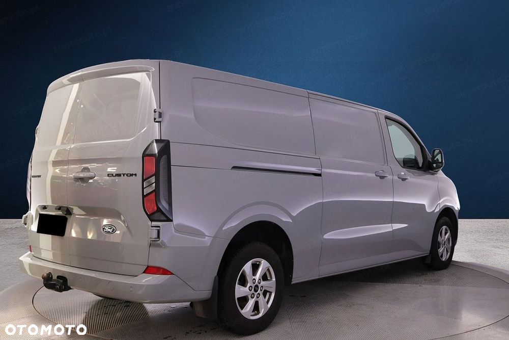 Ford Transit Custom 320 L2H1 Limited A8 2.0 170KM - 4
