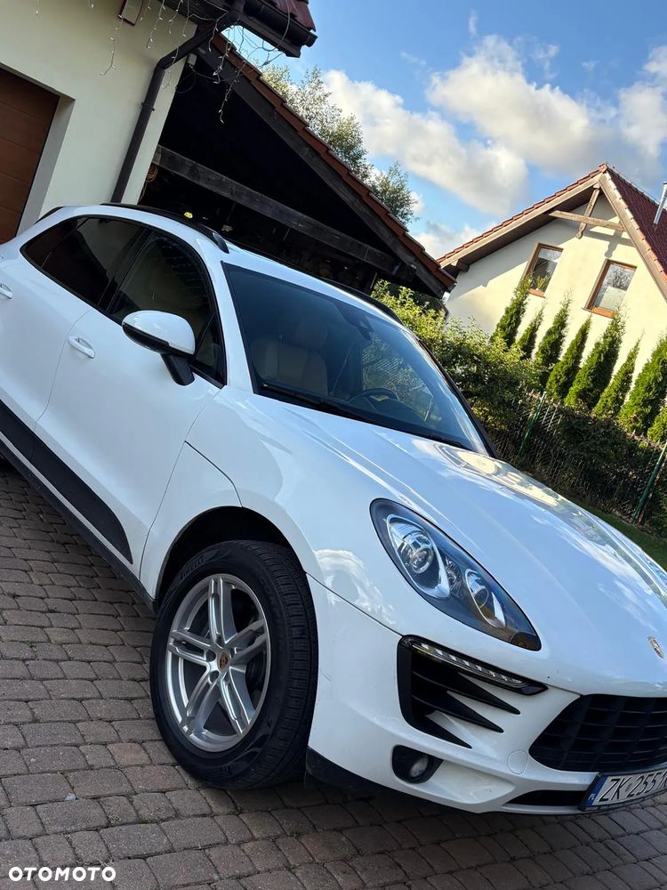 Porsche Macan Standard - 3