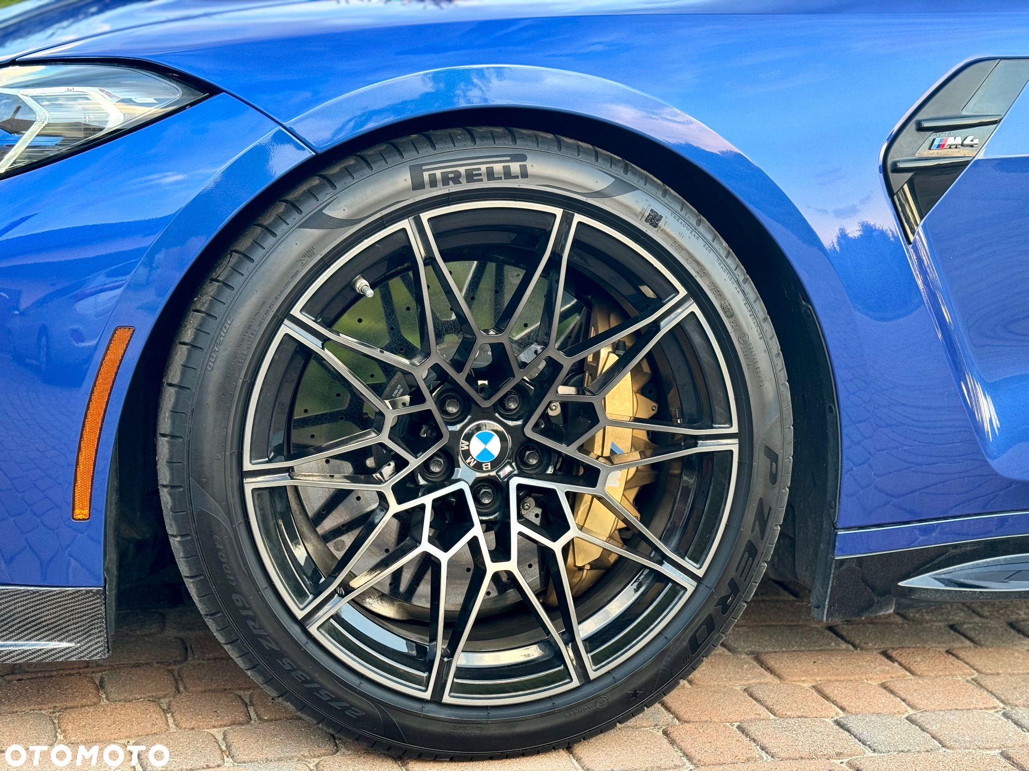 BMW M4 Standard - 23