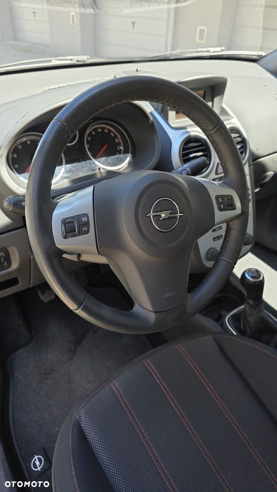 Opel Corsa 1.4 16V Sport - 6