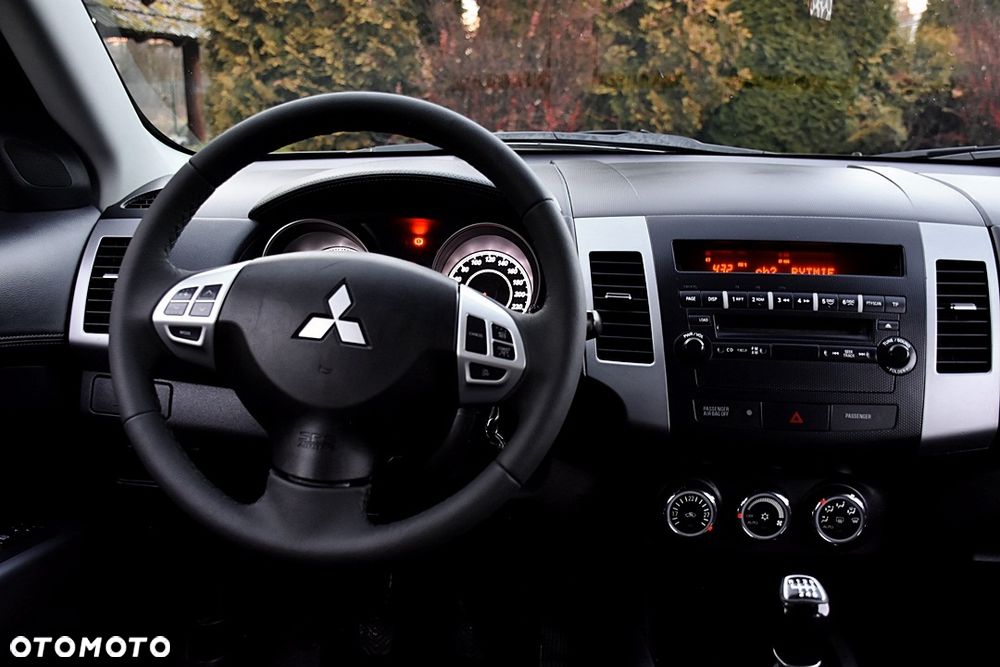 Mitsubishi Outlander 2.2 DI-D ClearTec 2WD Edition - 5