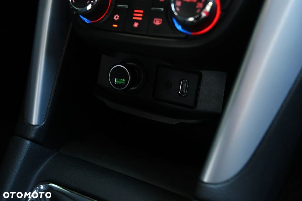 Opel Zafira 1.6 CDTI Enjoy S&S - 24