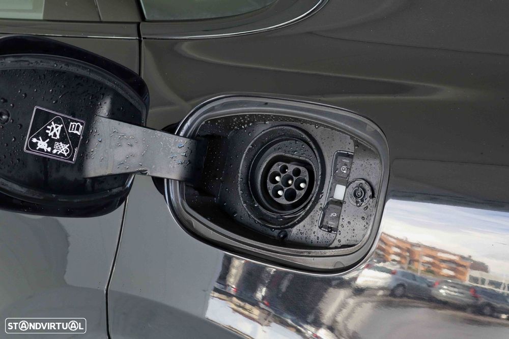 Porsche Cayenne Coupé E-Hybrid - 12