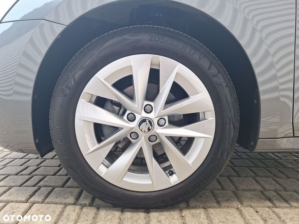 Skoda Octavia 1.5 TSI Selection - 32