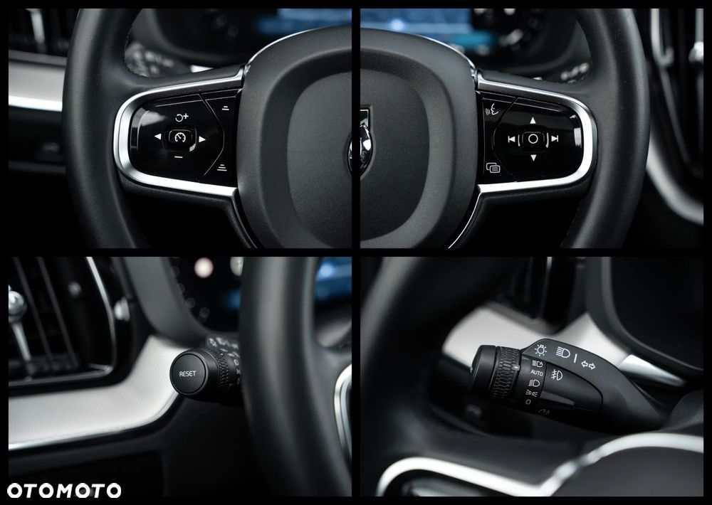 Volvo XC 60 B4 D Plus Dark - 32